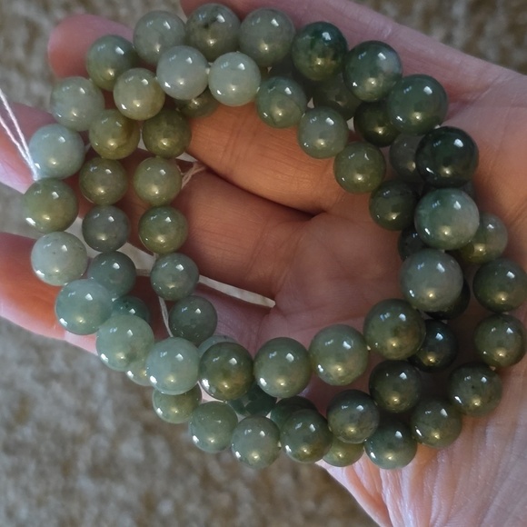 8mm Gradient Myanmar Jade Bracelet. - Picture 5 of 13